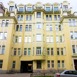  Апарт-отель Apartment On Kanonerskaya